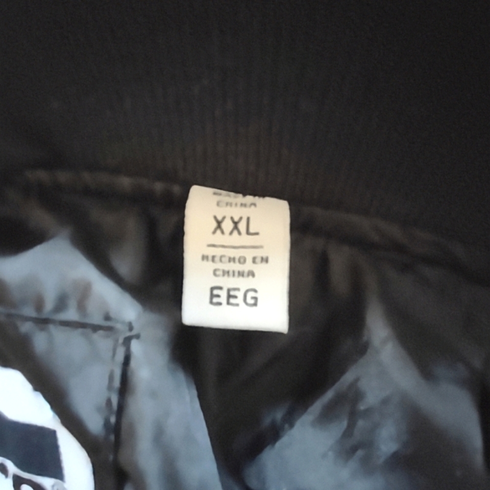 Levi's Quilted Zip Front Nylon Black Bomber Jacket Size XXL - Picture 6 of 8